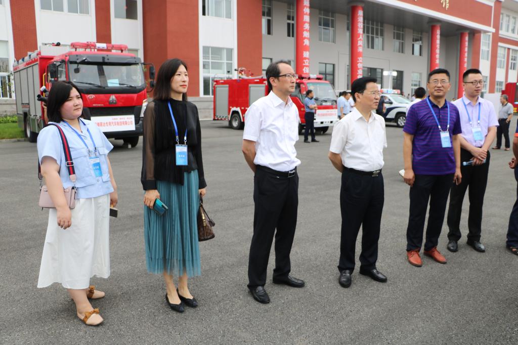 长三角地区职业院校创新创业实践联盟秘书长宋柏红莅临新葡的京官网交流指导